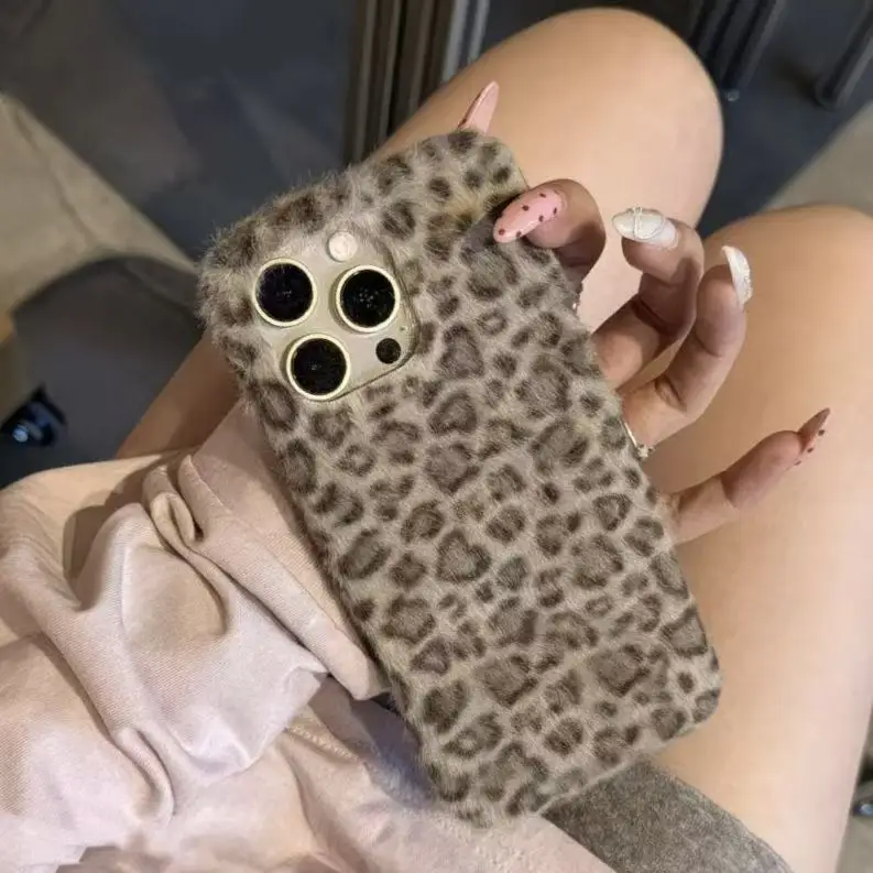 luxury Blue brown Leopard print Plush Phone Case For Samsung S21 S22 S23 S24 S25 Ultra Plus Pink furry fluffy fur Cover﻿﻿﻿﻿﻿﻿﻿﻿﻿