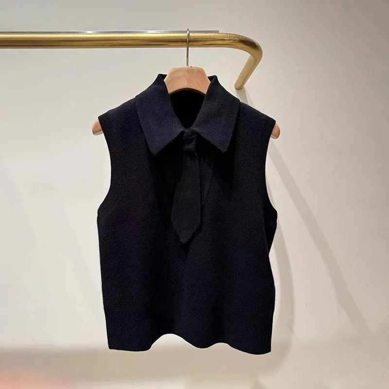 

【Подарок бесплатно】Женский черный вязаный жилет с отложным воротником, осень-зима 2025 года, свитер без рукавов во французском консервативном стиле с завязками