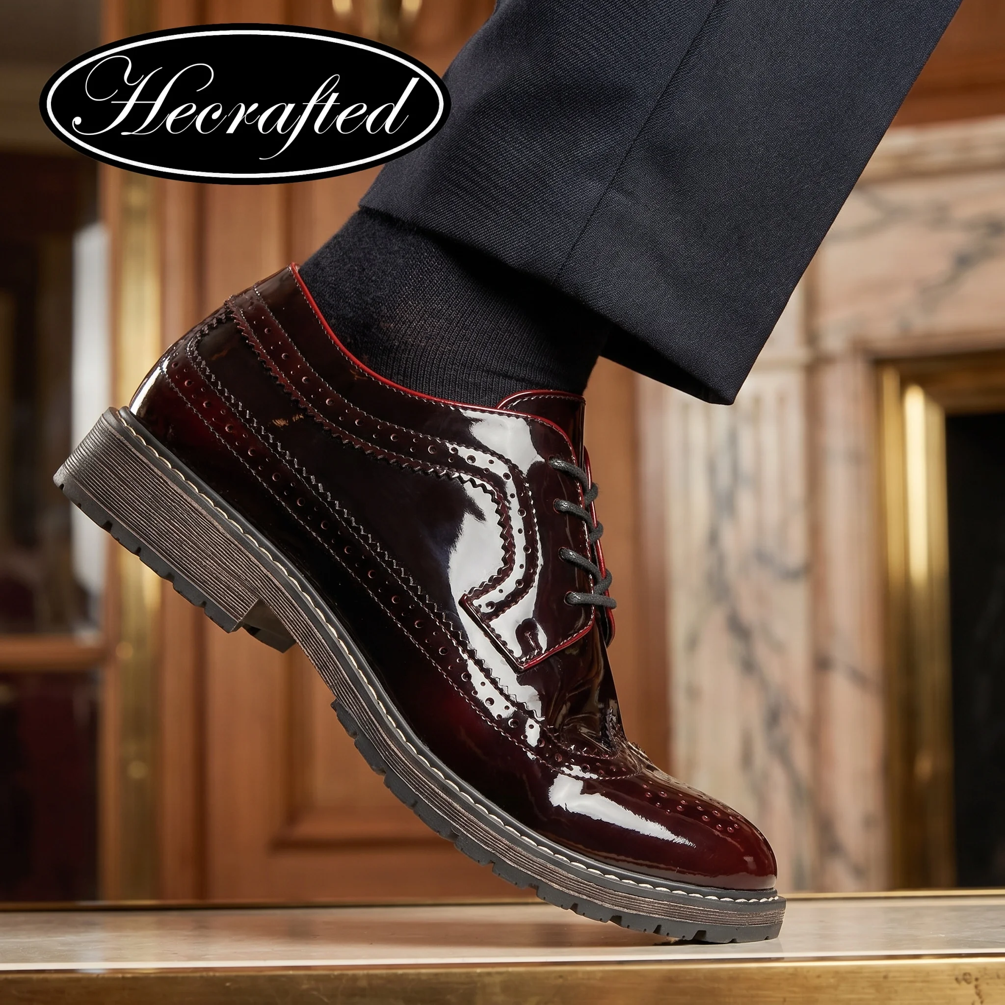 

Lacquer leather color changing material Brogues Man Casual Shoes Comfortable Brand Fashion 2026 Leather Shoes Men
