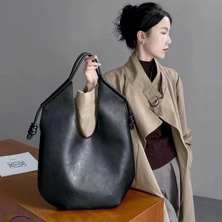 

NEW Fashion Female Large-capacity Commuter Shoulder Underarm Bag Handbag for Women Trend Soft Leather Minimalist Tote Bag
