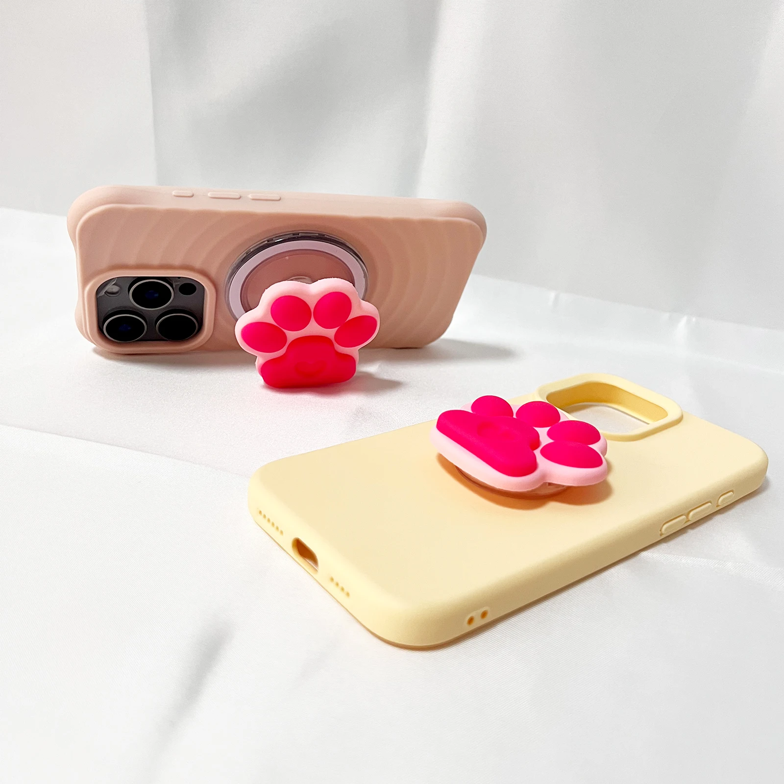 Leuke Cartoon Siliconen Cat Claw Telefoonhouder Grip Tok Telefoonhoesje Stand Ondersteuning voor iPhone 17 iPhone 16 Pro Max Samsung