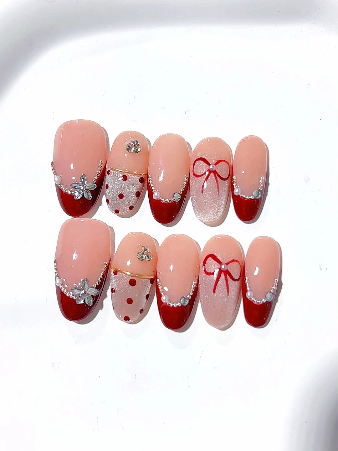 

Cat Eye Small Diamond Nail Art Oval Style Fashion Manicure (C390)