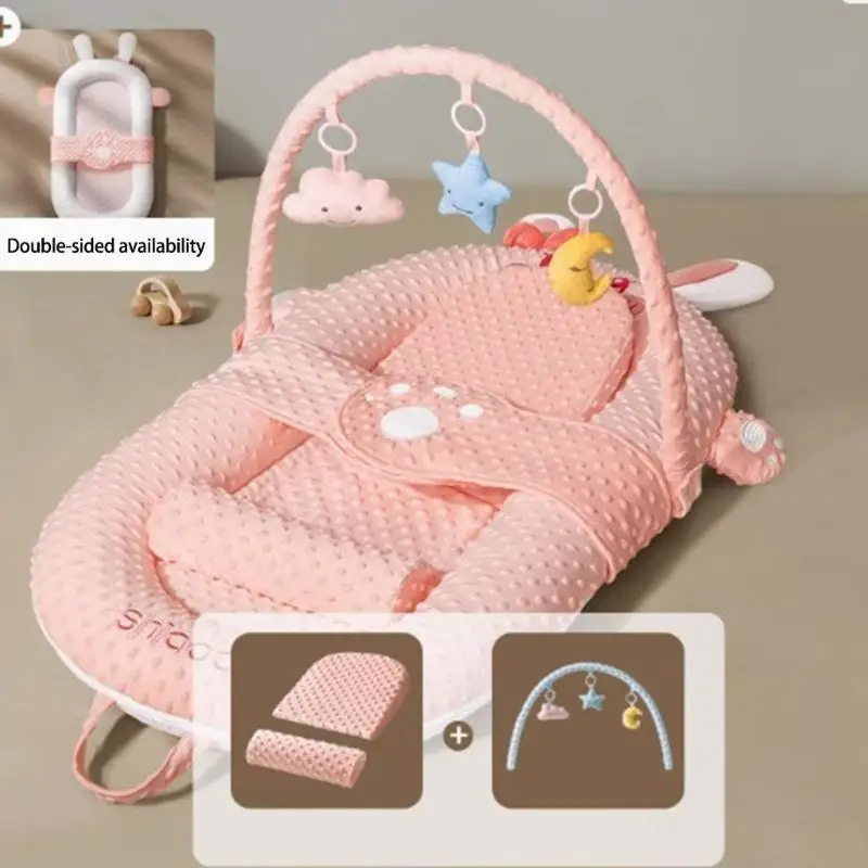 54DF حل نوم لحديثي الولادة أثناء السفر، سرير جميل مهدئ للأطفال في السرير، يحاكي احتضان الوالدين مع حامل ألعاب #5