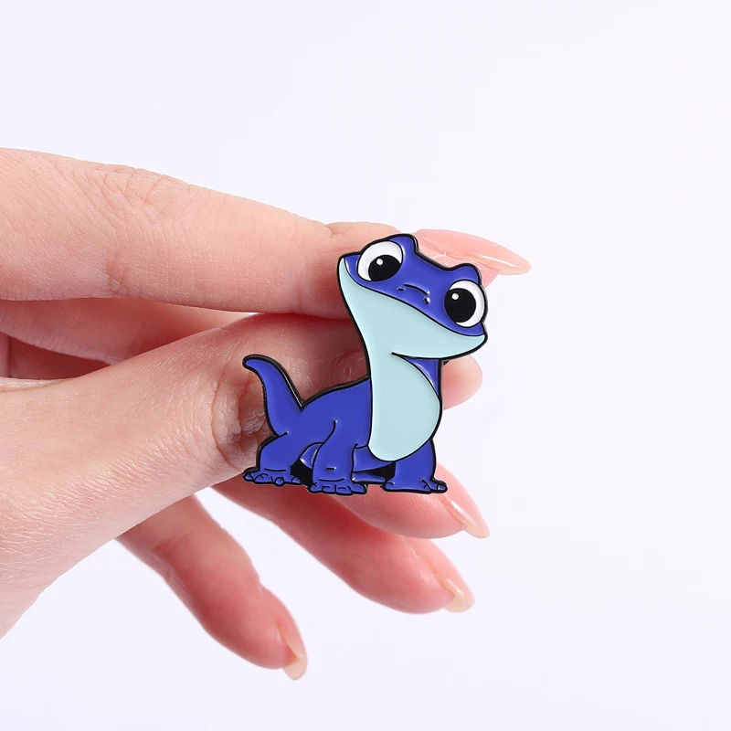 Cute Blue Lizard Zinc Alloy Brooch, Cartoon Animal Decoration, Smiling Eyes, Healing Design, Unisex Casual Fun Accessory Gift