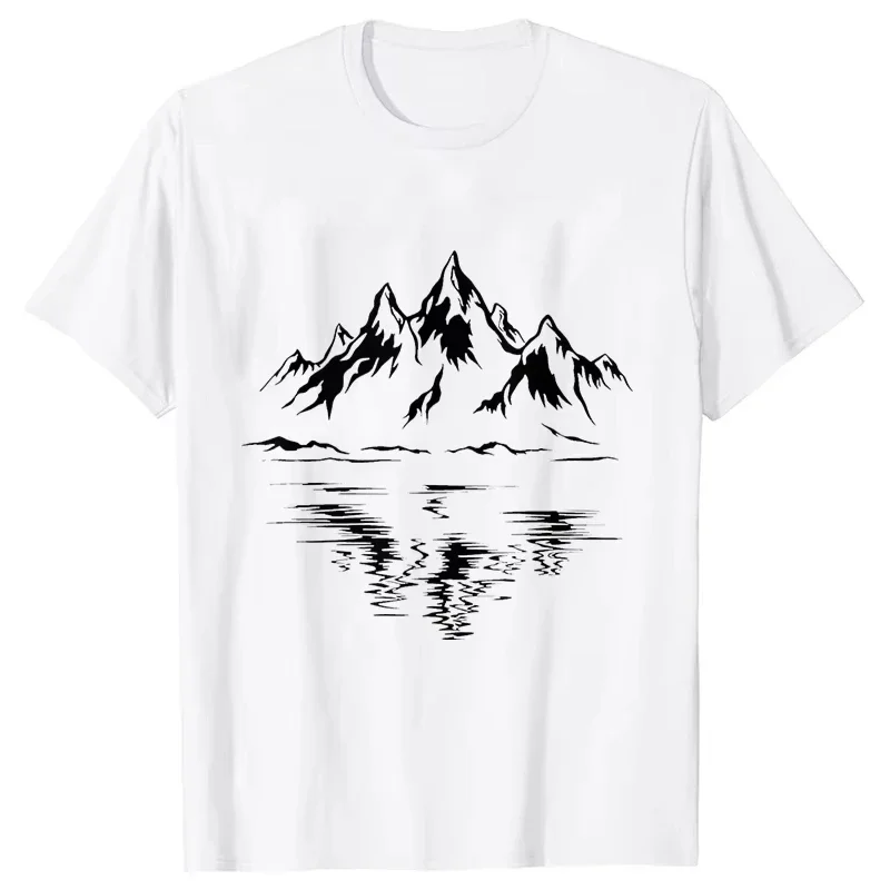 Men's 100% cotton T-shirt with Mountain print, interesting and unique hiking style, streetwear suitable for sports