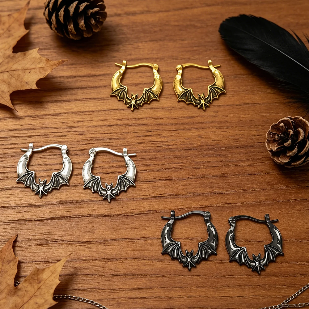 Vintage Distressed Crescent Bat Ear Cuffs Gothic Dark Style Halloween Metal Ear Hoops Versatile Earrings for Women