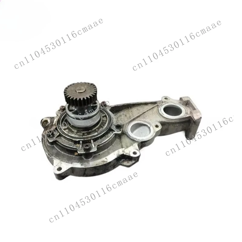 Spare Parts 10139026 Engine Cooling Pump for Construction Equipment