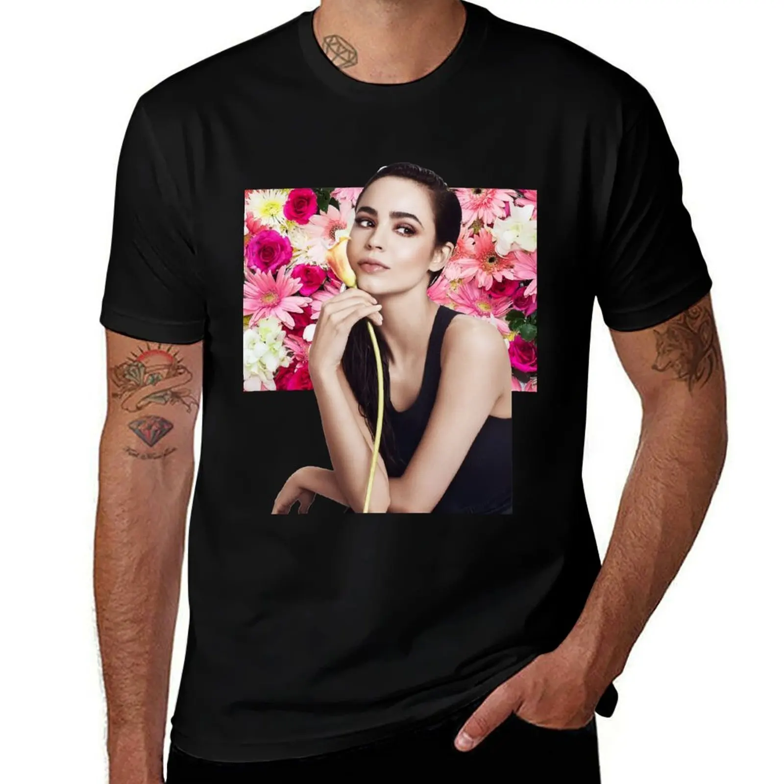 

Sofia Carson (flowers) T-Shirt Stretch Fabric Comfort T-Shirt
