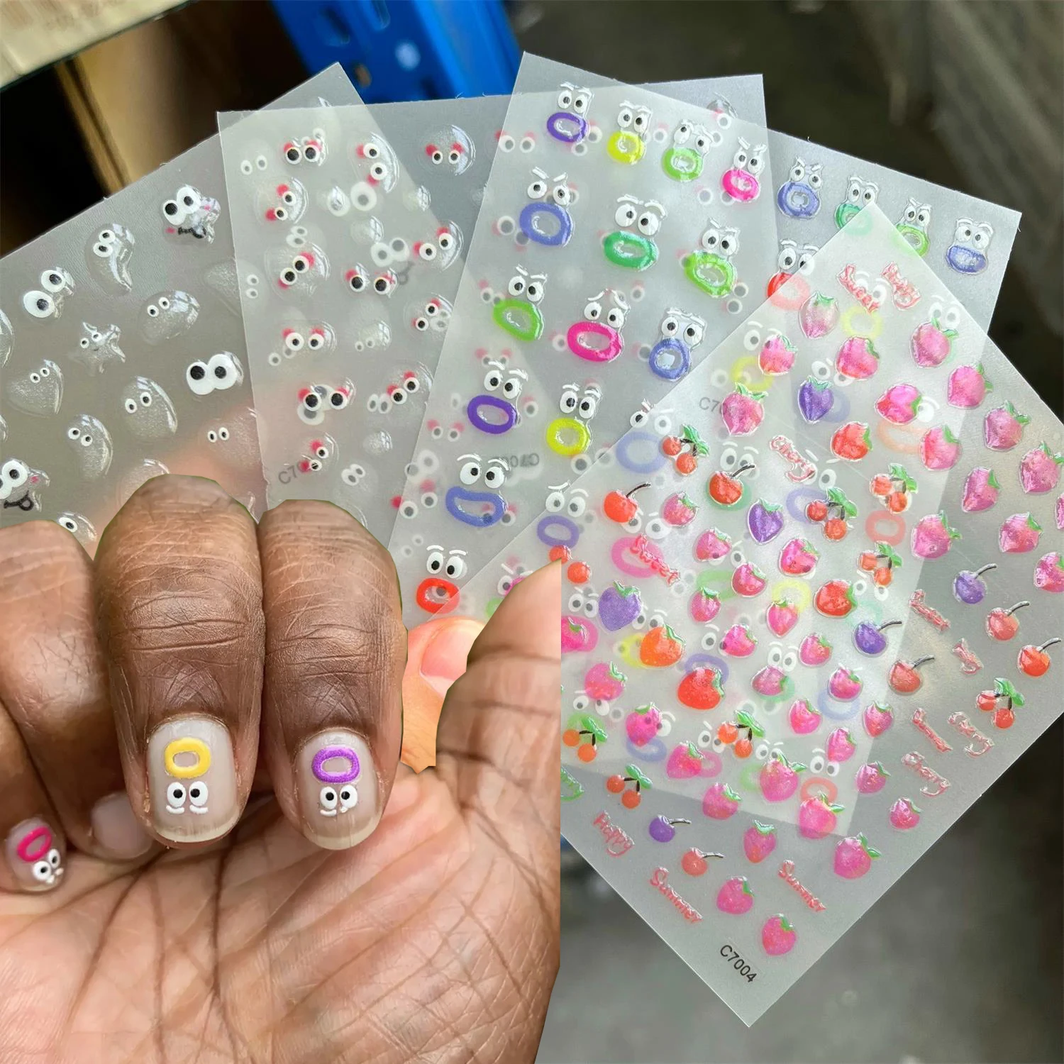 5d Schattige Monster Mond Nagelstickers Ultra-Realistische Levendige Cartoon Design Nagel Emblemen Zelfklevende Leuke Speelse Stijl Manicures