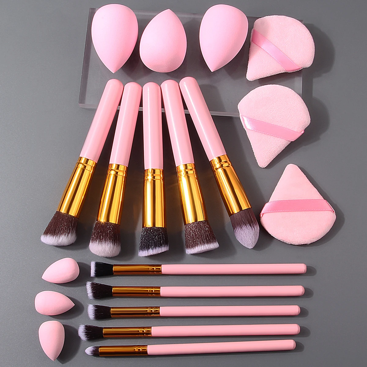 Conjunto de pincéis de maquiagem com cabo de madeira rosa, 10 peças + 9 peças de ovos de beleza antiaderentes em tamanho de pó/ferramentas de beleza triangulares