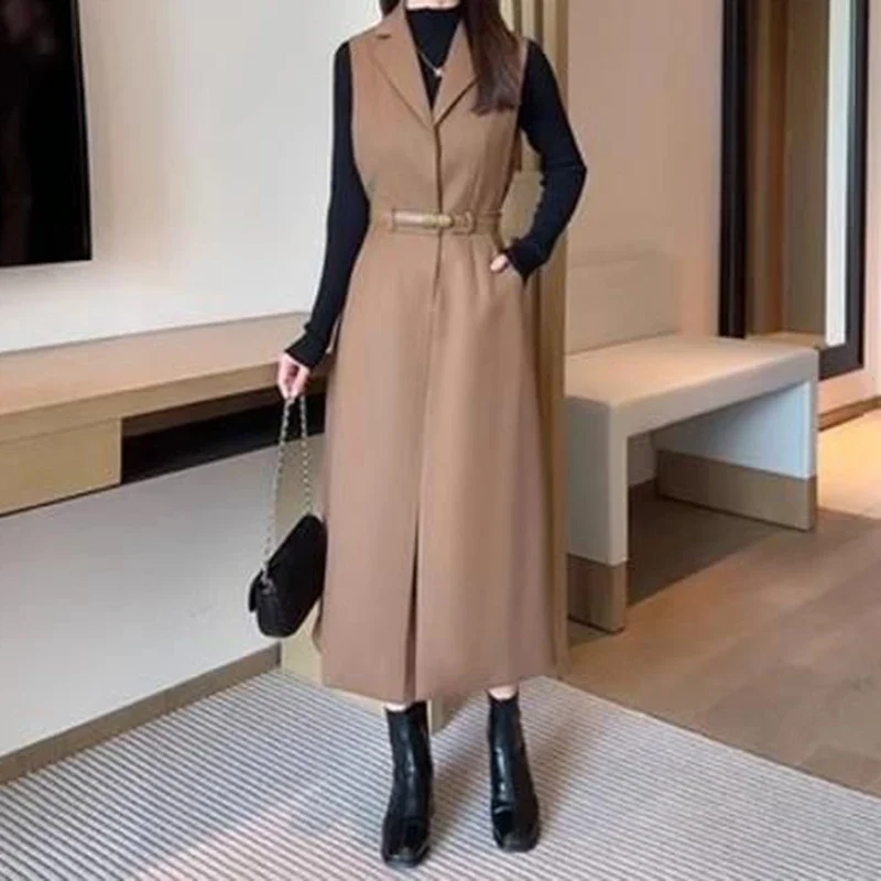 Fashion suit skirt women\'s early autumn 2024 new fashion temperament western style long sweater vest skirt two-piece suit.