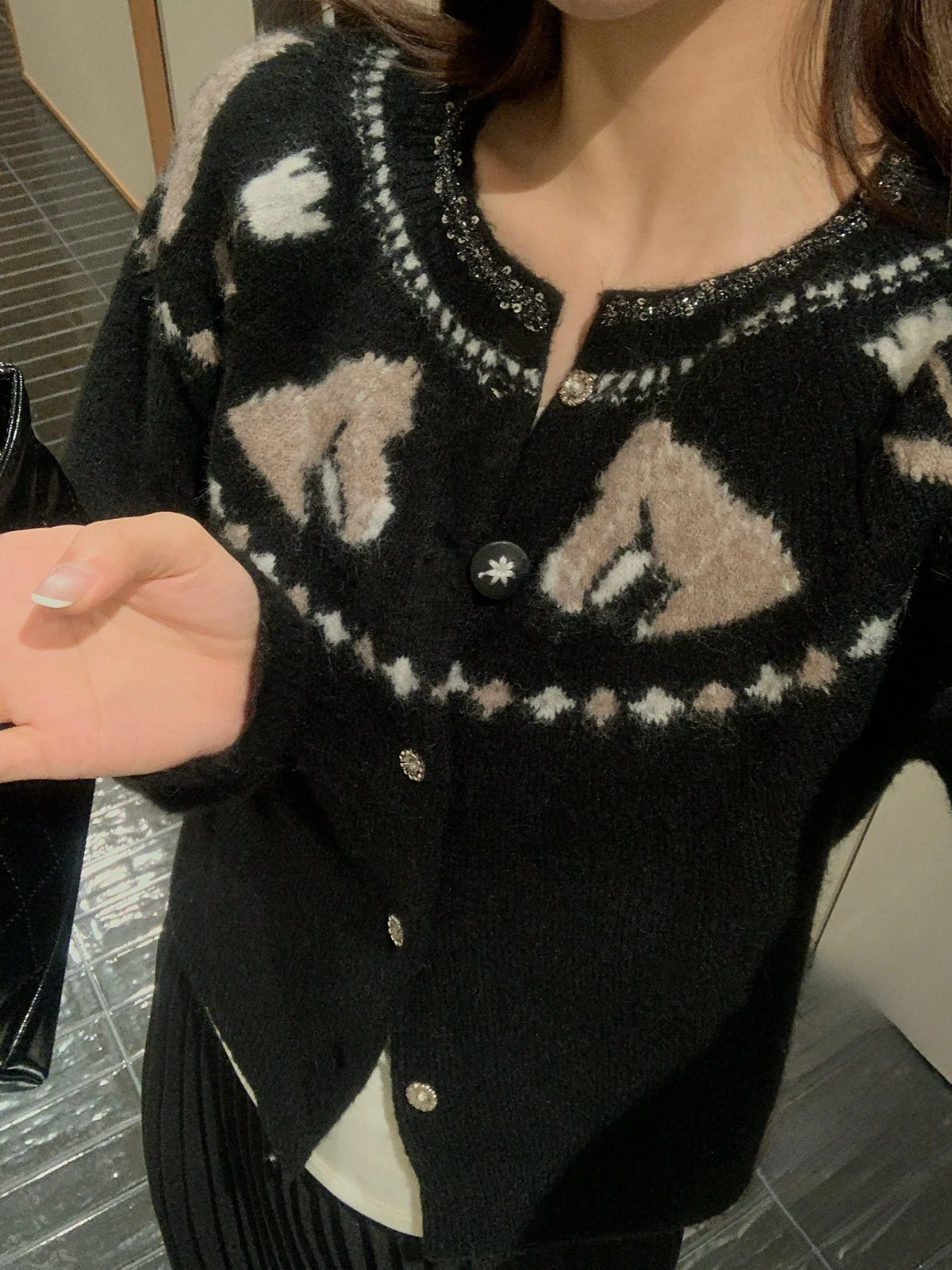 

Milksense Ladies' Soft And Warm Knitted Cardigan in Camel Hair with iny Sequin And Flower Pattern Korean Sle Long Sve Top