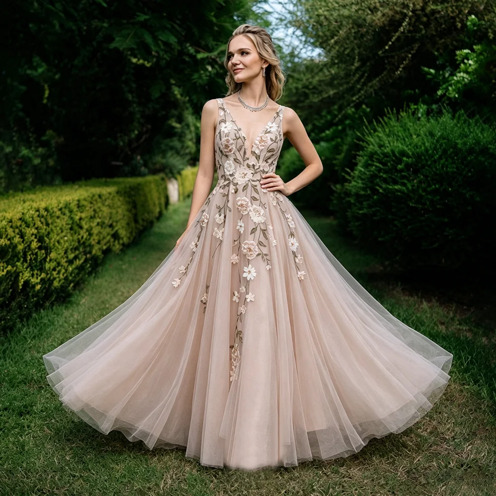 Customized Colorful V-Neck Spaghetti Straps Sleeveless Open Back A-Line Wedding Dresses Embroidered Flowers Tulle Bridal Gowns