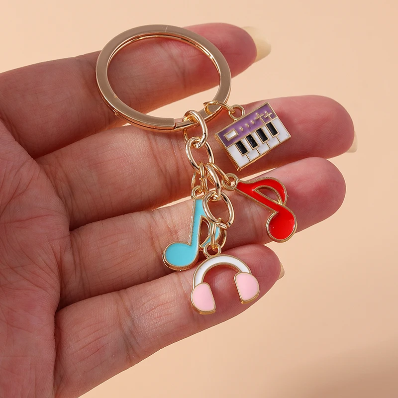 Cute Music Keychain Enamel Piano Music Note Keyrings for Women Men Car Key Handbag Pendant Keyrings Accessoris DIY Jewelry Gifts