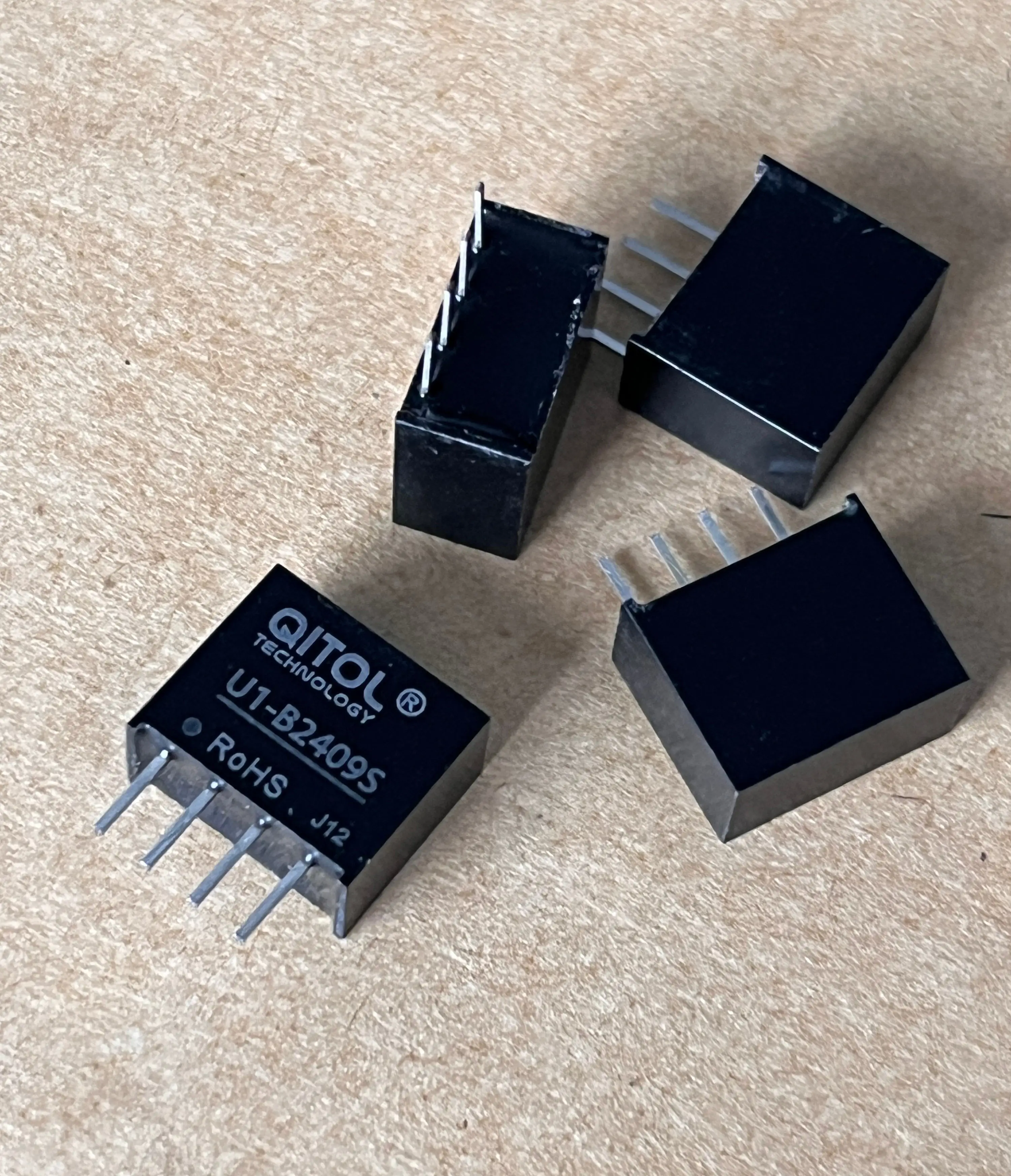 1W B2409S-1WR3 U1-B…