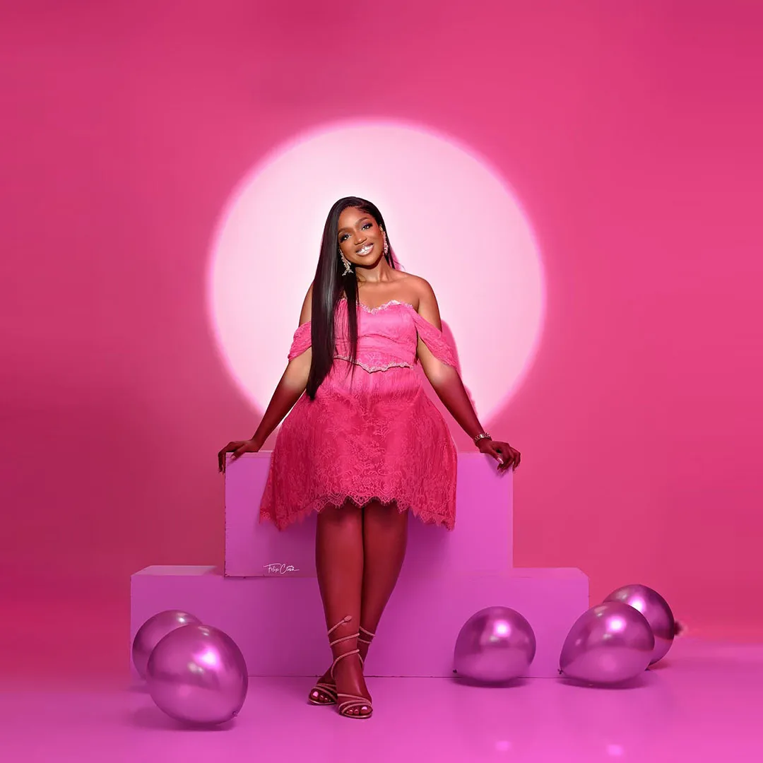 Vestido de fiesta de cumpleaños de encaje con hombros descubiertos, color rosa intenso, para mujer africana, escote en forma de corazón hasta la rodilla, vestidos de noche personalizados pakaian pesta