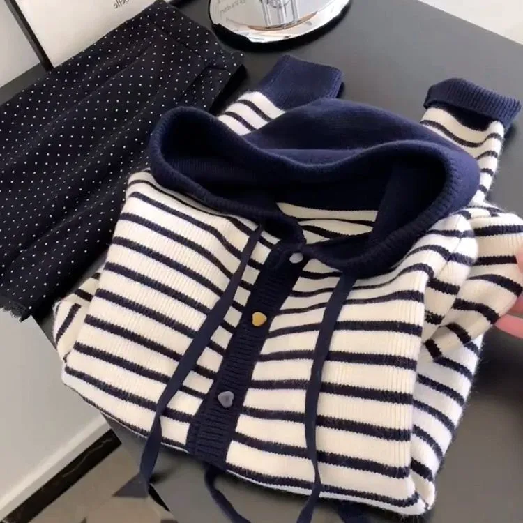 

Women's Loose Fit Hooded Sweater Jacket Comfortable Casual Style Laid-back Striped Color Block Long Sleeve Knitted Open Cardigan