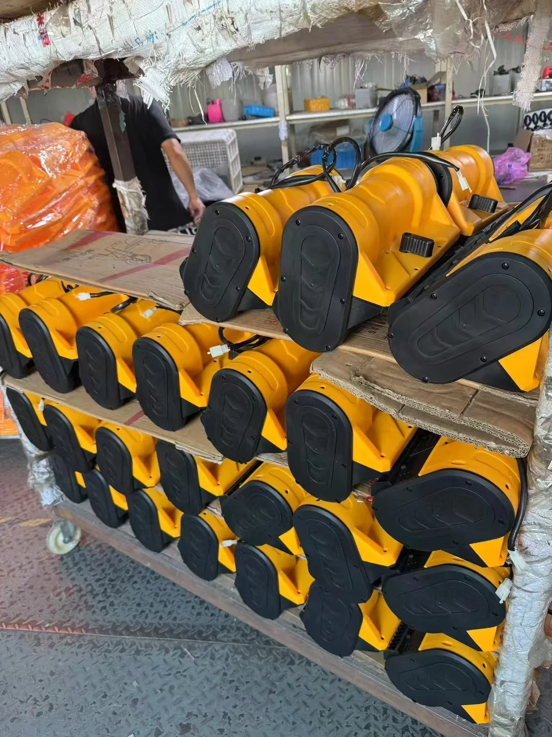 Электрическая аккумуляторная лопата для снега, портативная беспроводная бесщеточная домашняя лопата для снега с аккумулятором, литиевая батарея шириной 33 см, лопата для снега