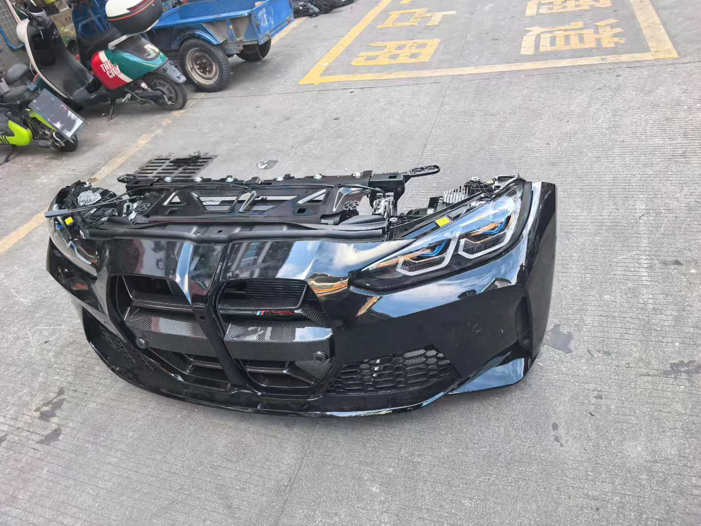 Complete Front Bumper Assembly with Headlights & Grille for   M4 G82 (2021-2024) - OEM Style Body Kit Replacement