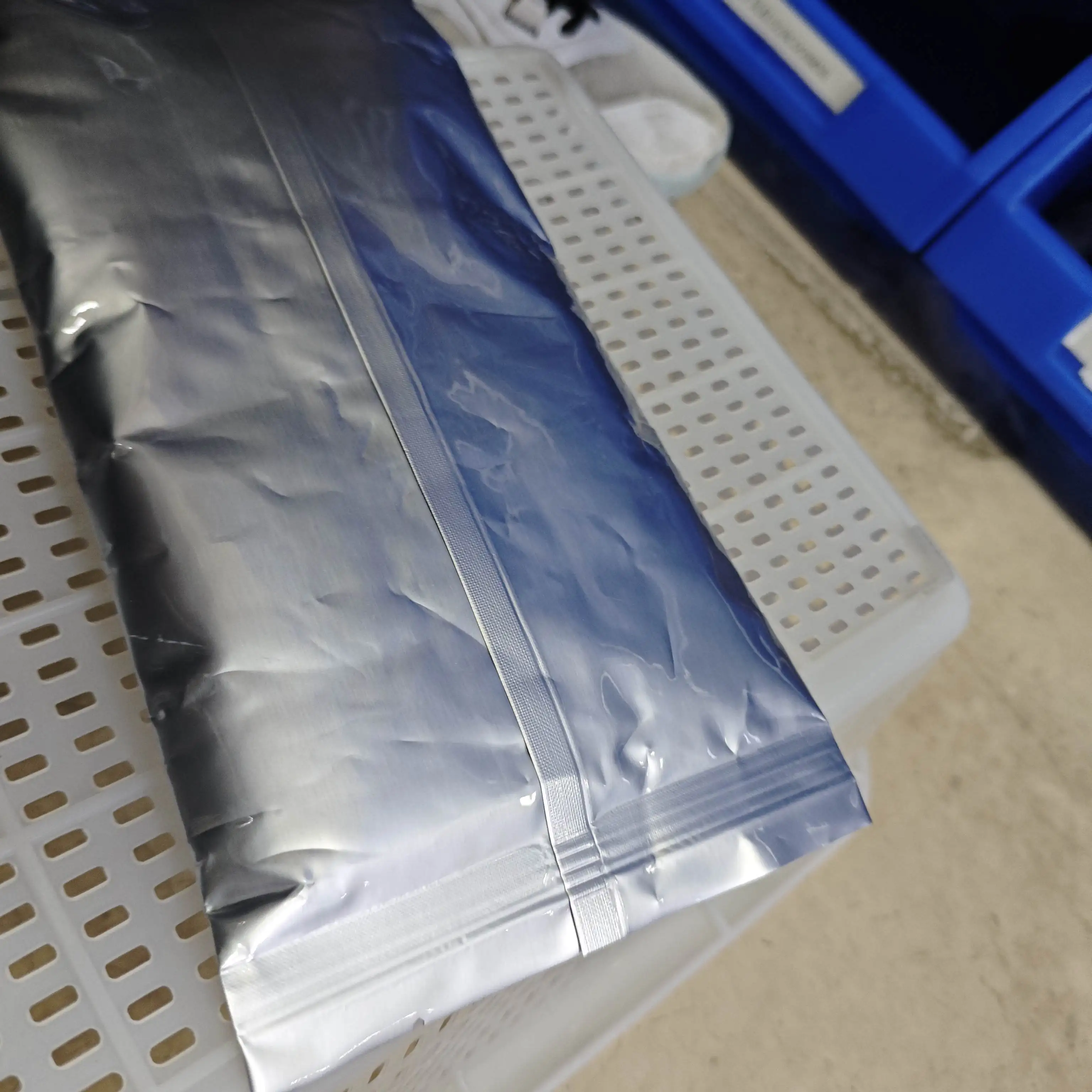 

1pcs. 1100g Original quality DV610 developer for Konica Minolta Bizhub C6501 C6500 C6000 C7000 tron Powder DEVELOPER