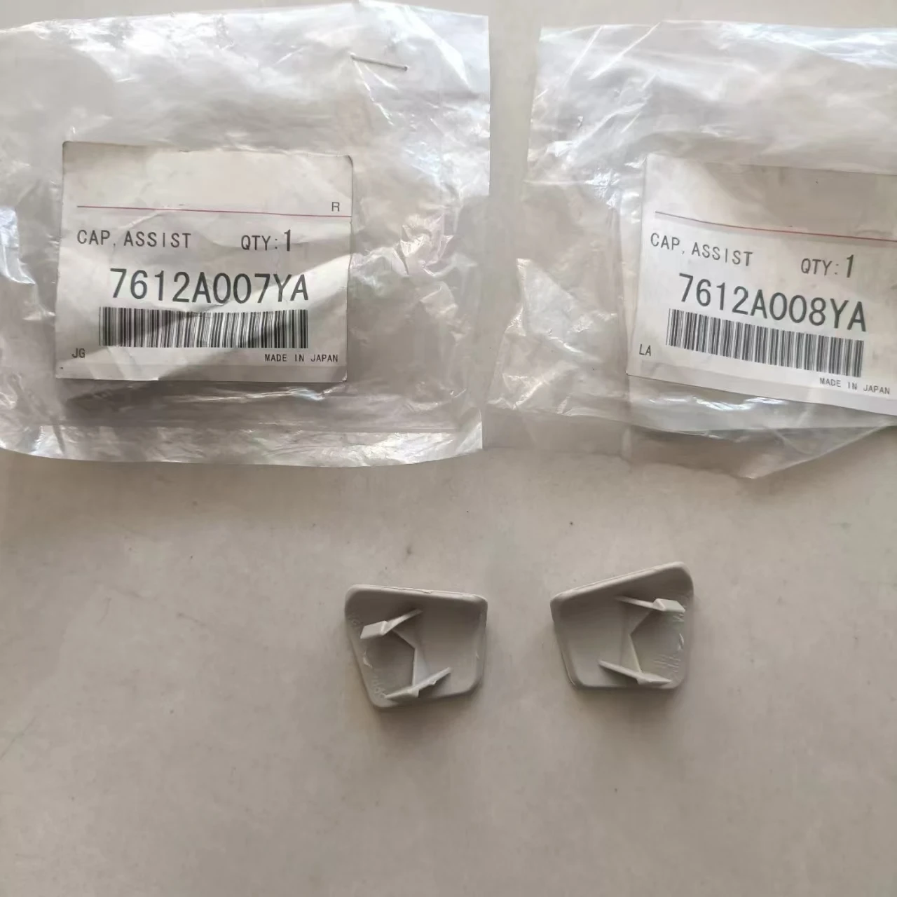 ASSIST GRIP CAP For Mitsubishi Pajero Montero DELICA D:5 7612A008YA 7612A007YA