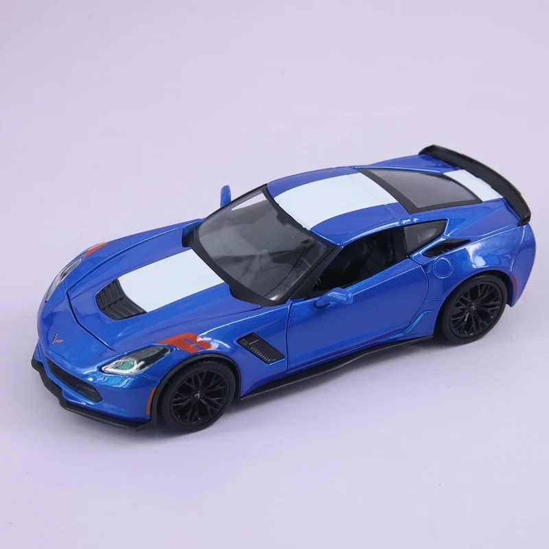 

Модель автомобиля Maisto 1:24, имитирующая Corvette Grand Sport, из сплава, с открывающимися дверями, богатой детализацией, тонкой отделкой и высоким качеством.