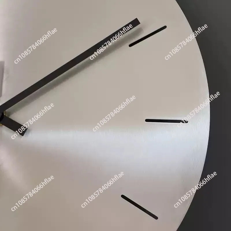 Modern Art Minimalist Round Silver Decorative Clock Stainless Steel Material Wire Drawing Process Living Room Wall-Mounted Clock 4