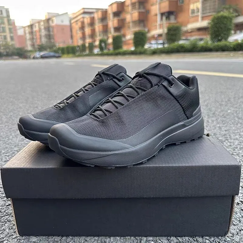 Scarpe da ginnastica leggere e resistenti all'usura da uomo, comode scarpe da corsa antiscivolo per sci di fondo, scarpe da corsa con piattaforma per esterni