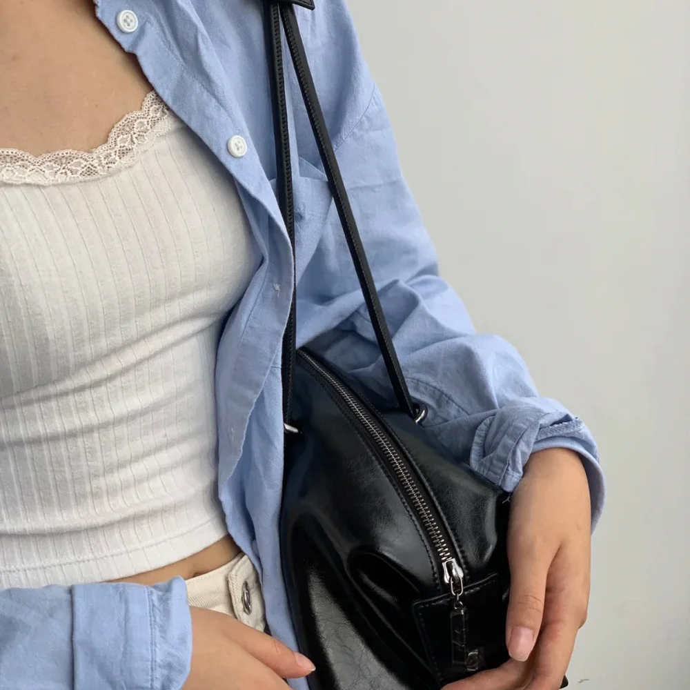 

arge Capacity Shoulder Bag Simple Solid Color Crossbody Bag Soft Leather PU Crossbody Bag Commuting Bag