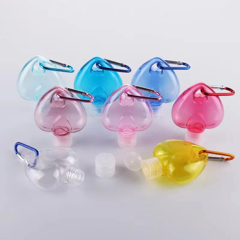 100Pcs 50ml Empty Spray Bottle Love Hook Refillable Plastic Carabiner Atomizer Perfume Travel Accessories Clamshell