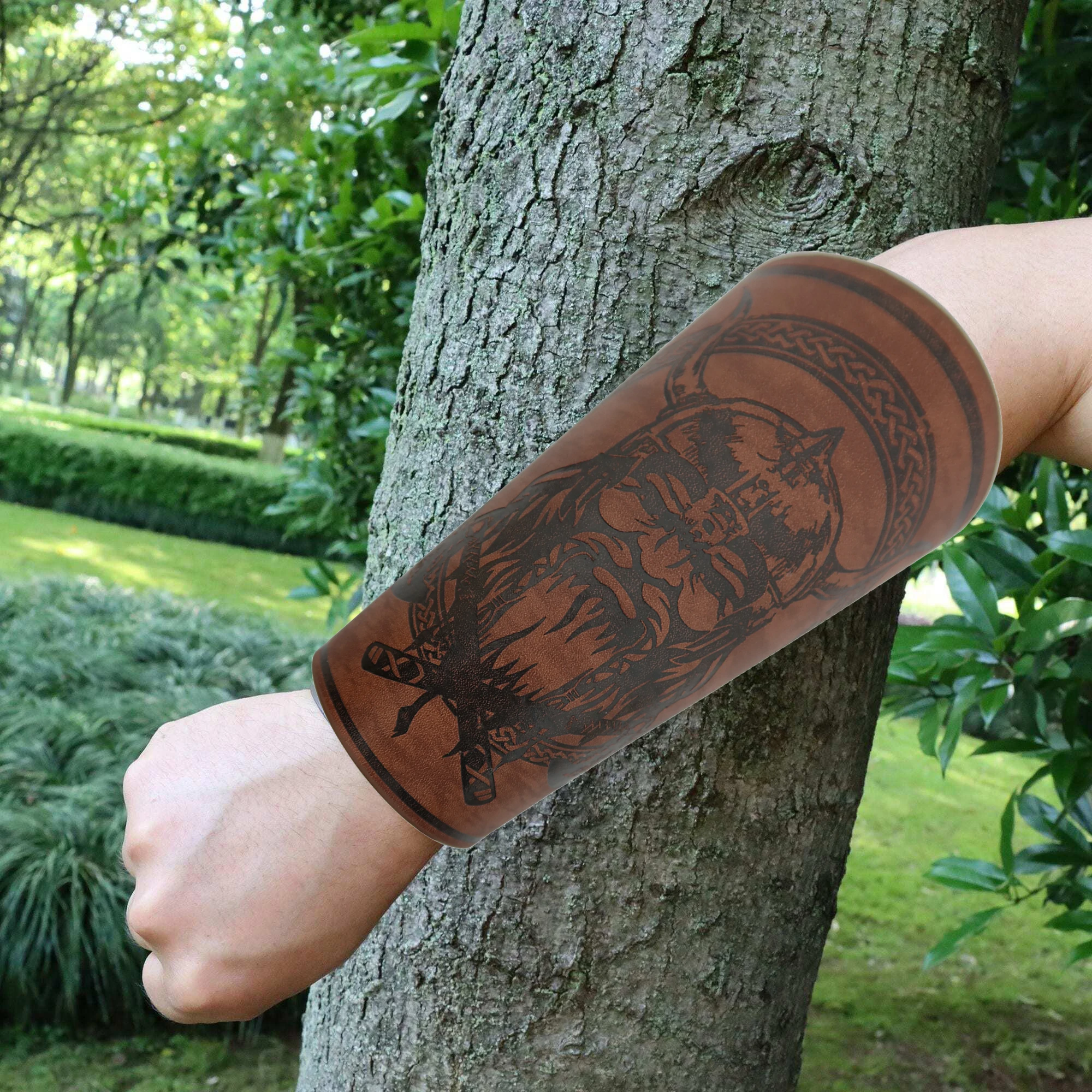 

Винтажная защита на запястье, нарукавники, регулируемые рельефные кожаные нарукавники в стиле ретро, Броня на руку Викинга, косплей, рыцарский средневековый костюм