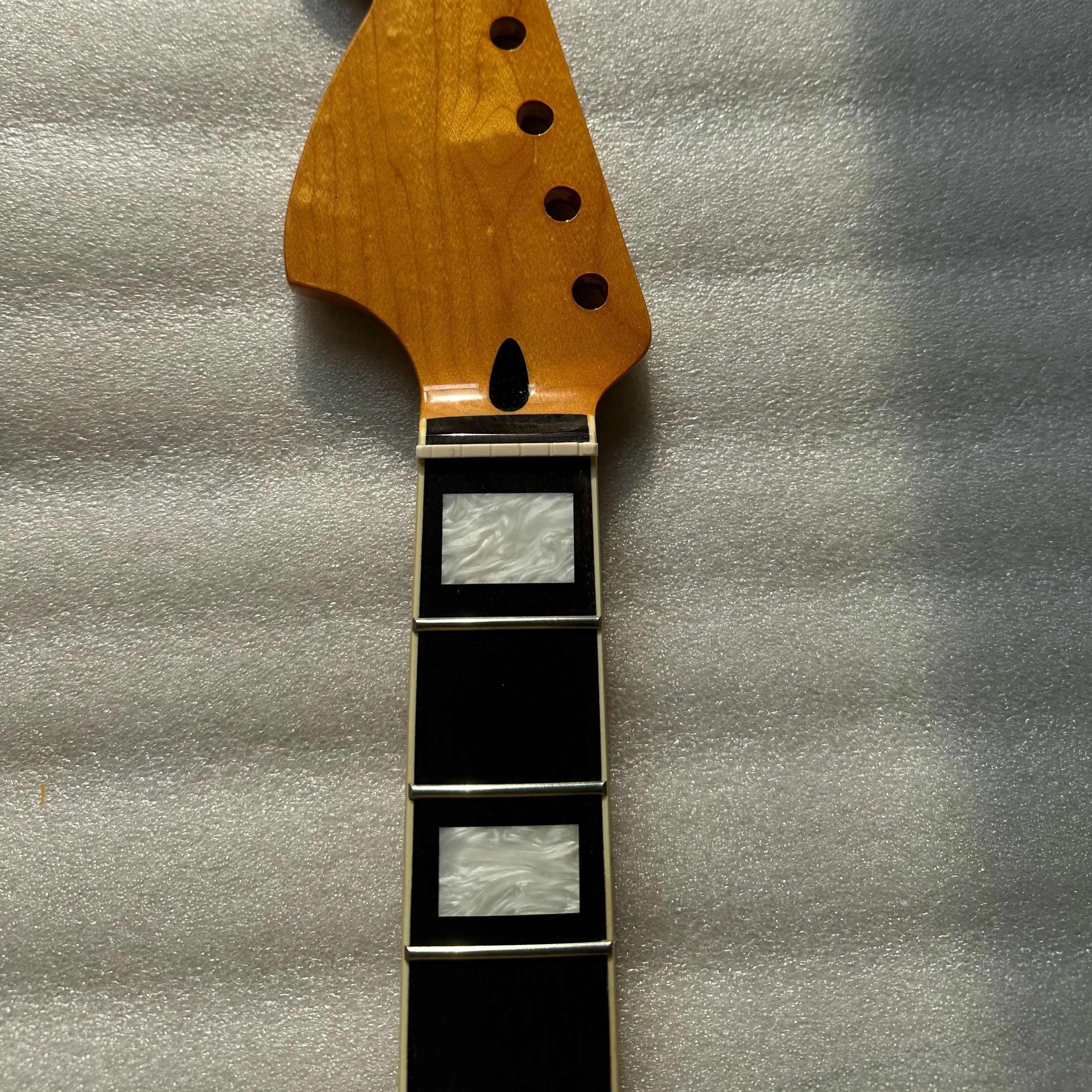 High Quality Left Hand Big Head Yellow Gloss Maple Guitar Neck, 22 Frets Rosewood Fretboard, White Block Inlay, Guitar Handle