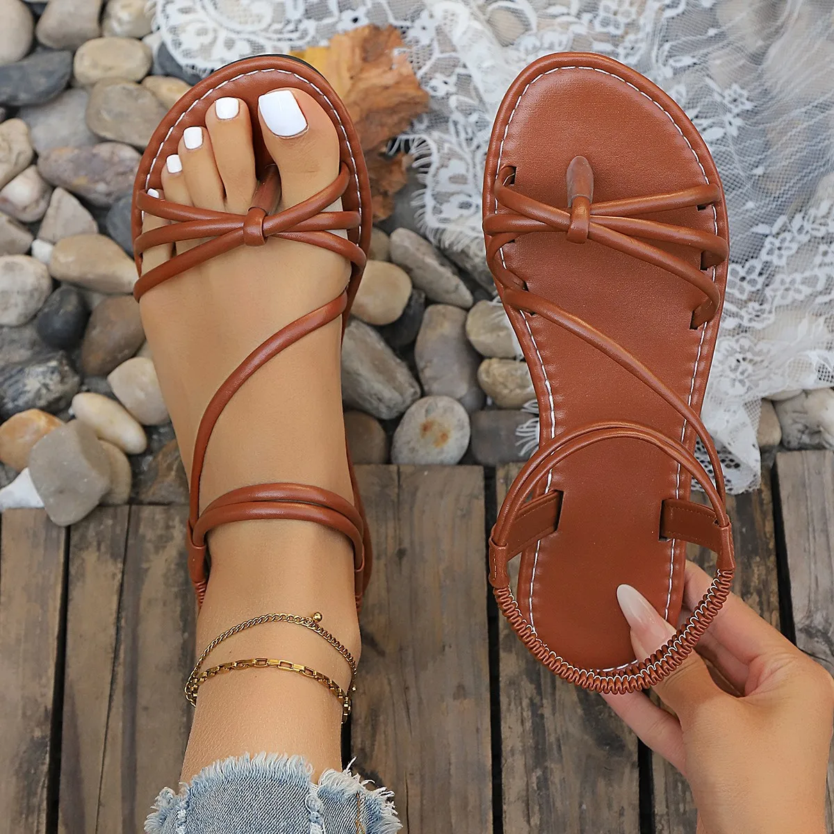 

2026 Summer Women Sandals Flat Base Leather Peep-toe Sandals Ladies Comfort Outdoor Concise Casual Shoes
