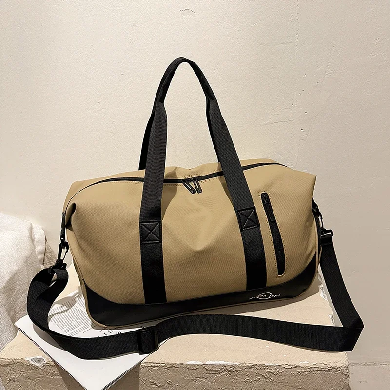 

2024 New Fashion Solid Color PU Large Size Travel Bag Soft Skin Personality Zipper High Quality Elegant Outdoors Women's Bags