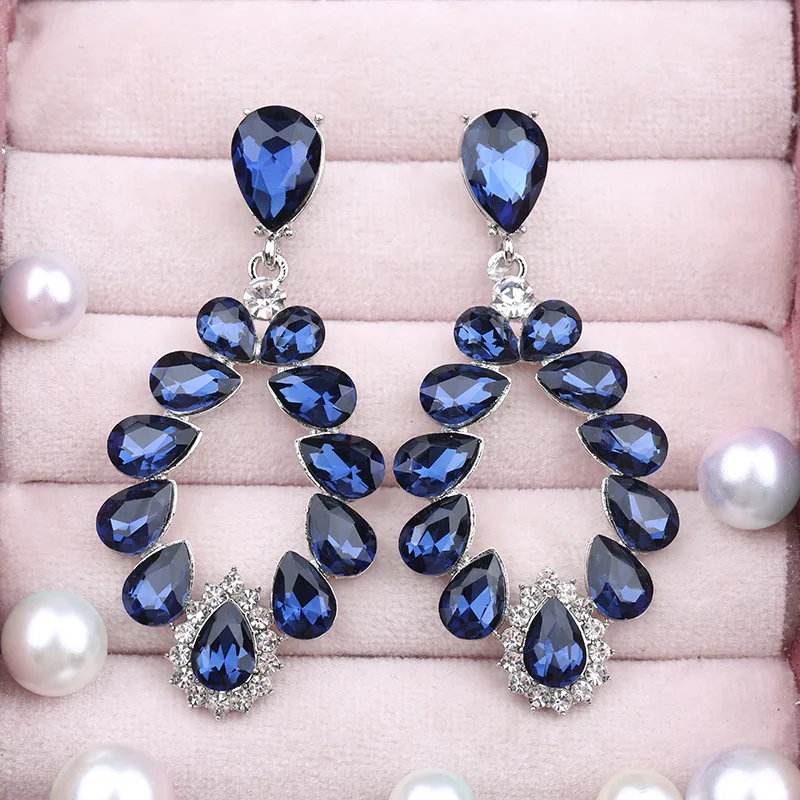 Stylish, simple and diverse, versatile zinc alloy stud earrings, bridal water drop earrings, AliExpress hot-selling earrings.