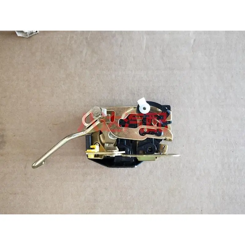 Front Door Lock 6105100-01 6105200-01 for DFSK Dongfeng Sokon K01 K07 K07 Mini Bus Van Cargo Truck