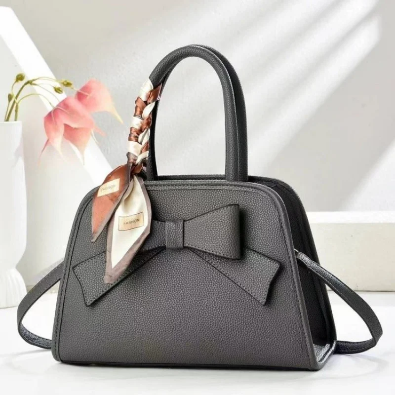

Luxury Brand Fashionable Leather Women's Tote Bag Classic Elegant Popular Paris Fine Craftsmanship Trendy Bag​