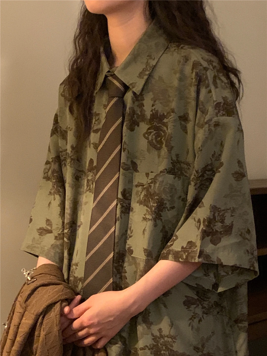 

y Японский ретро Harajuku Floral ort Sve Свободный мужской повседневный уличный идный летний модный молодежный BF Sle