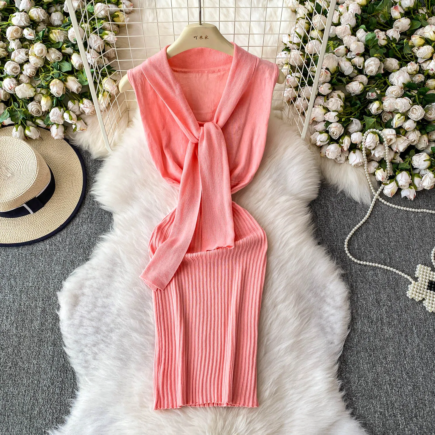 Mode Lässig Oansatz Ärmelloses Tank Gestrickte Kleid Kreuz Spitze-up Elastische Bodycon Einfarbig Mini Kleid 2026 Neue