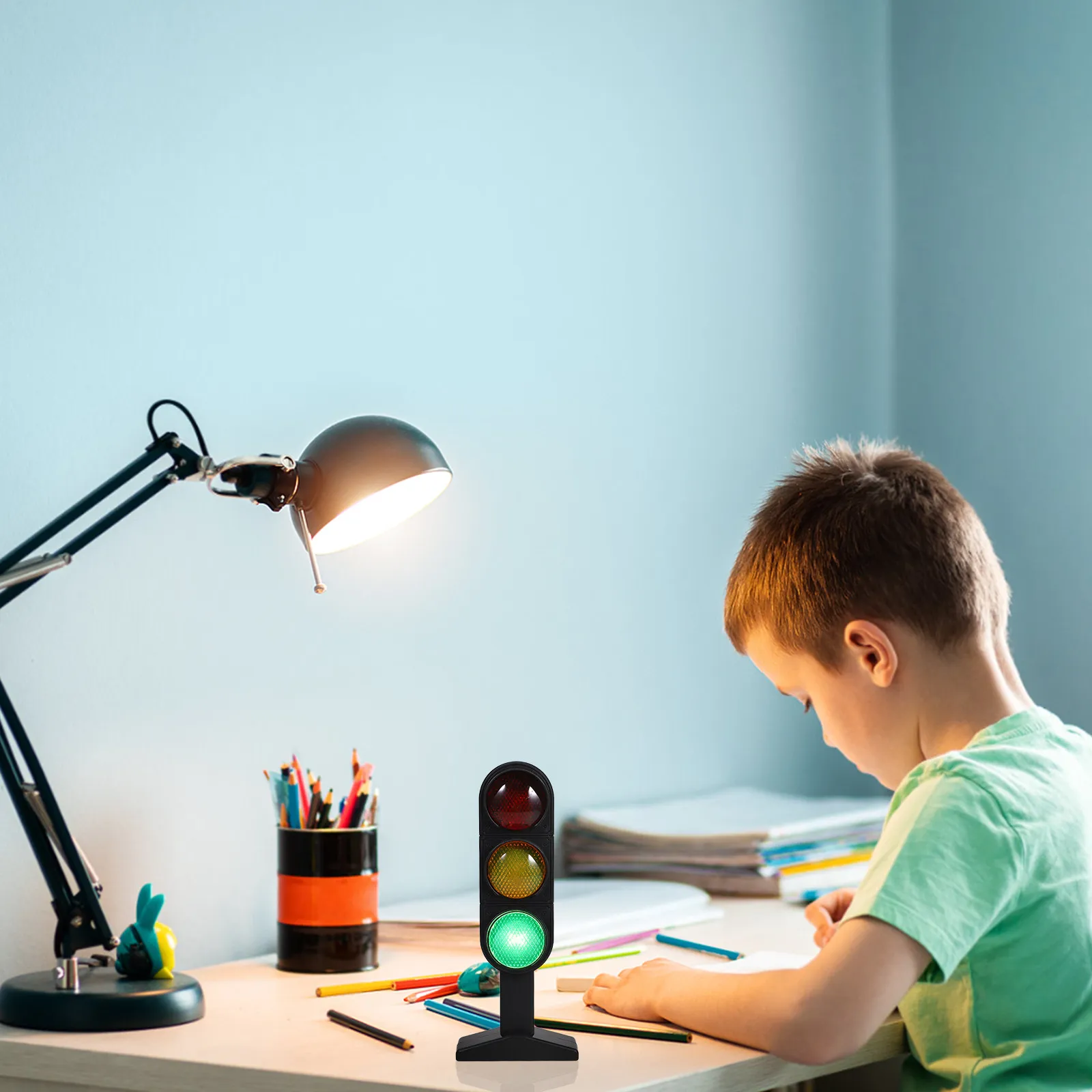 

Kids Realistic Traffic Signal Compact Lightweight Design for Classroom Early Education Pretend Play Stop Light Enhancing Road