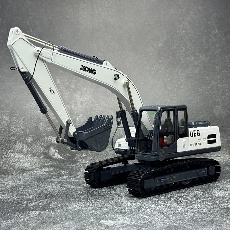 XCMG 1:35 XUGong XE215DA excavator UBG/E2-215 alloy construction machinery model Wandering Earth painting static model holiday