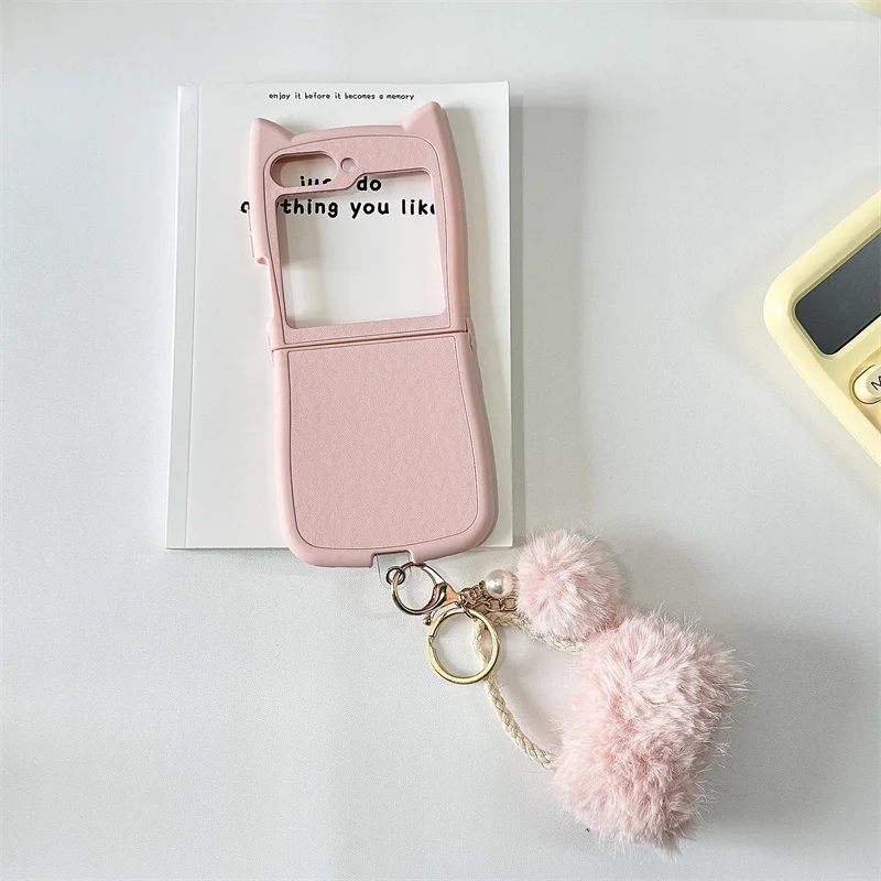 

Phone Case For Samsung Galaxy Z Flip 6 5 4 3 ZFlip 6 Z Flip6 ZFlip6 Simple Color Candy Cat Ears Plush Pendant Shockproof Cover
