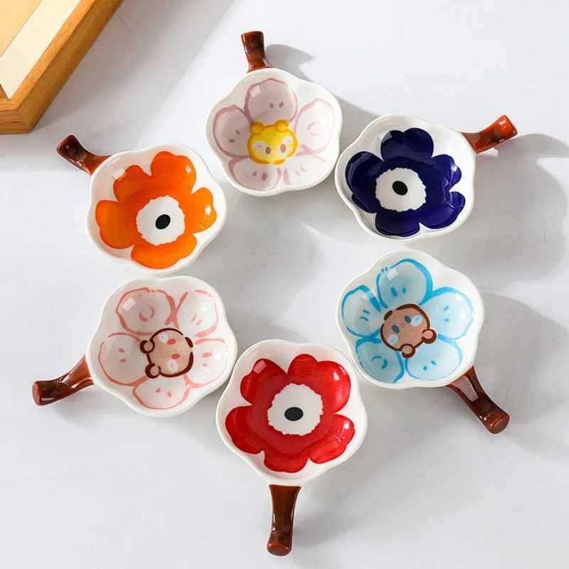 

Creative Plum Blossom Plate Sauce Chopstick Holder Soy Sauce Vinegar Dish Snack Dipping Saucer Kitchen Restaurant Tableware
