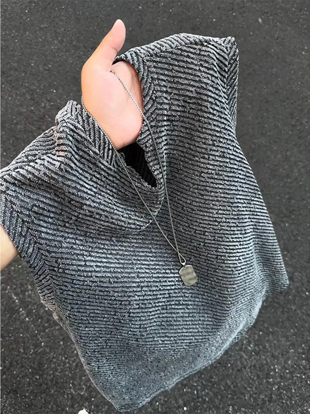 

American Style Slim Fit Vest Men's Summer Thin Shoulder Stripe Sleeveless T-Shirt Fitness Sport Tank Top Breathable Sweatshirt