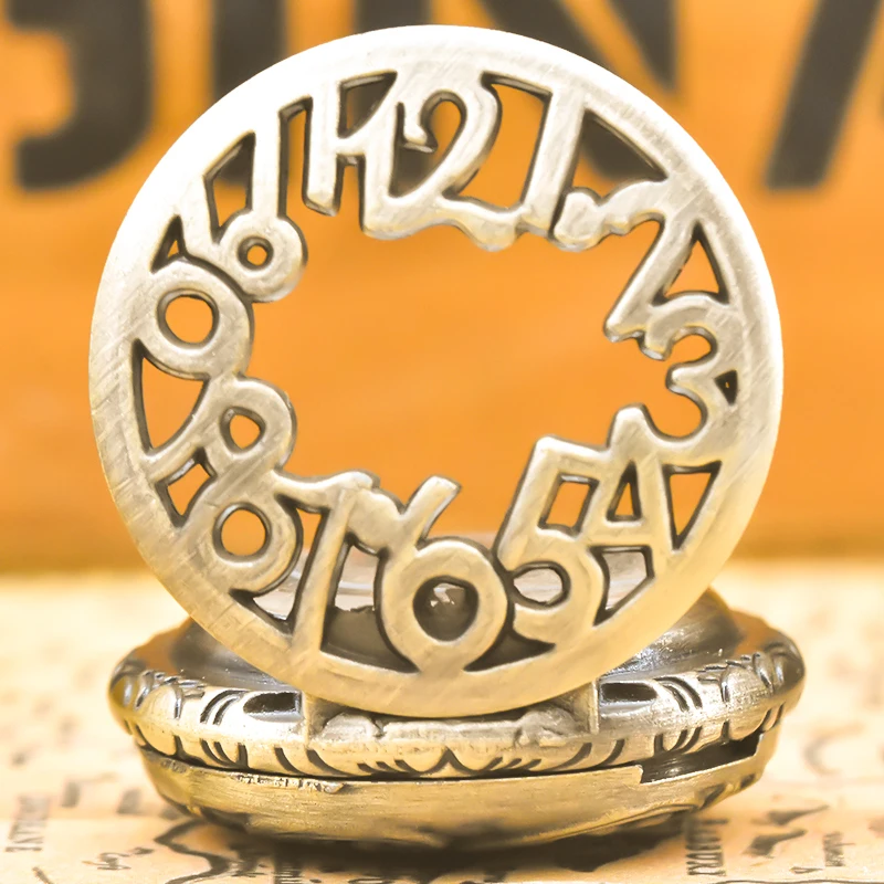 Bronze Delicate Compact Arabic Numerals Clamshell Pocket Watch Necklace Small Pocket Watch Gift Pocket Cheap Children's Toys