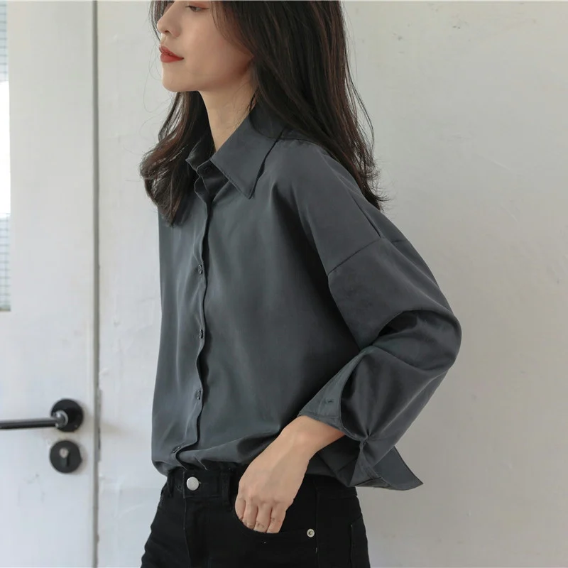 

Серая свободная женская рубашка в стиле Lazy Style для весны и осени, корейская версия, прямой крой, с длинным рукавом, на пуговицах, из эксклюзивной коллекции.
