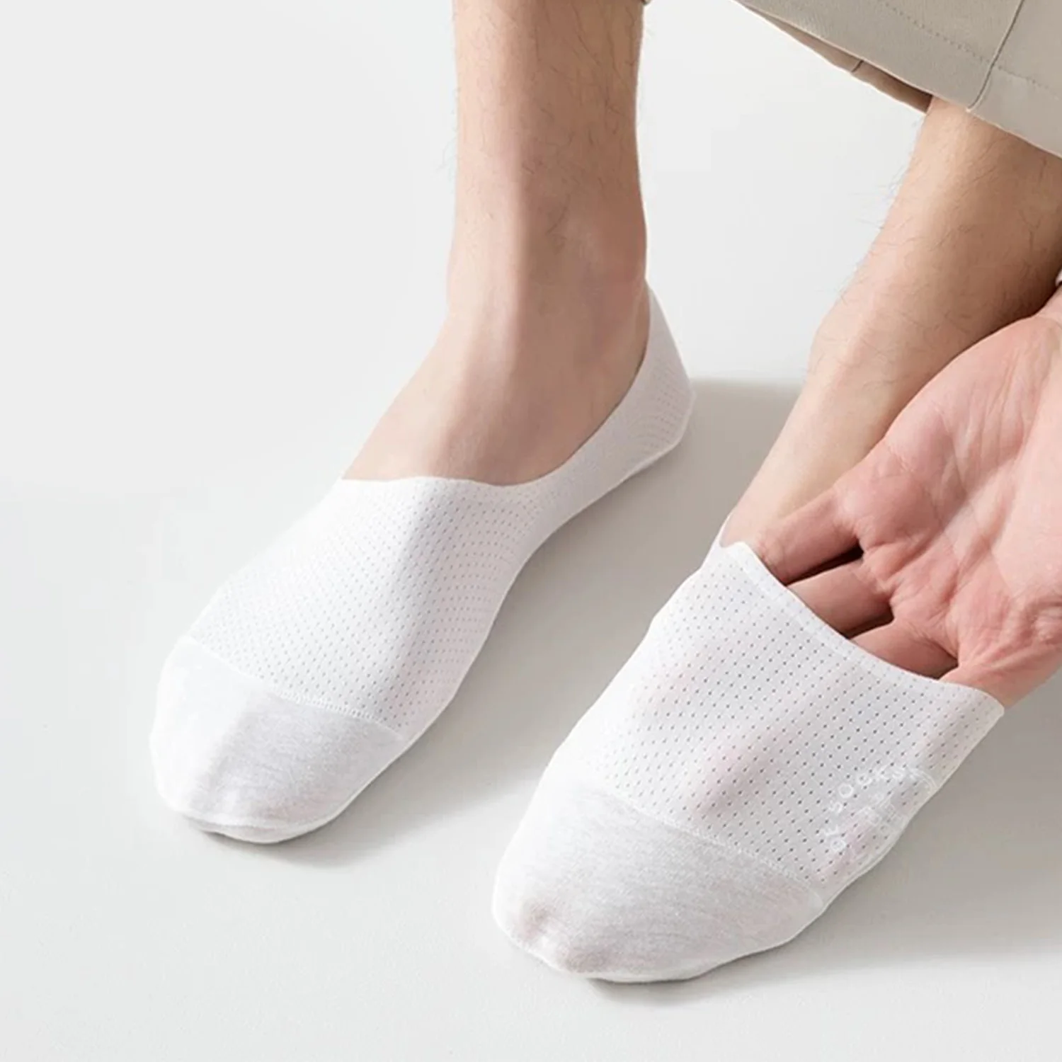 中空アウト目に見えない夏のメンズソックス 1/5 ペアメッシュボートアイスシルクノンスリップアンクルソックススリッパ綿底ローカット靴下
