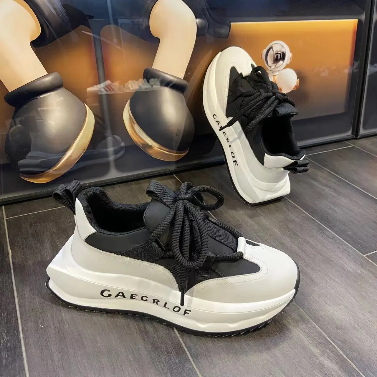 Spring and Autumn Men's New Outdoor Sports and Leisure Running Shoes for Couples, Comfortable Thick soled Travel Shoes - Image 3