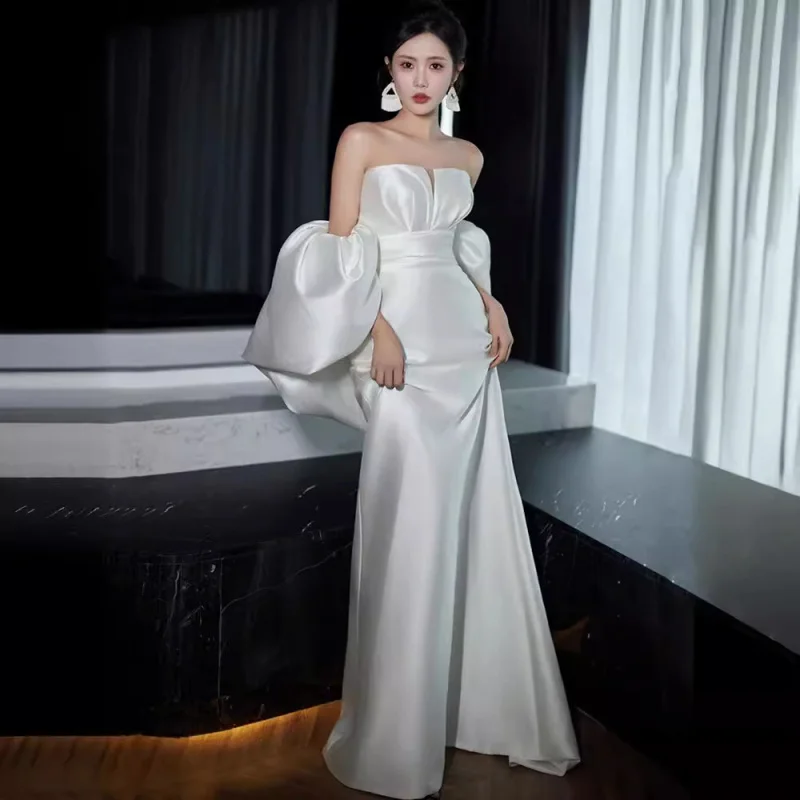 الساتان الفرنسي خارج الكتف فستان الزفاف الخفيف العروس المتخصصة بسيطة الأبيض حورية البحر تحية خارج فستان الزفاف ثوب الزفاف