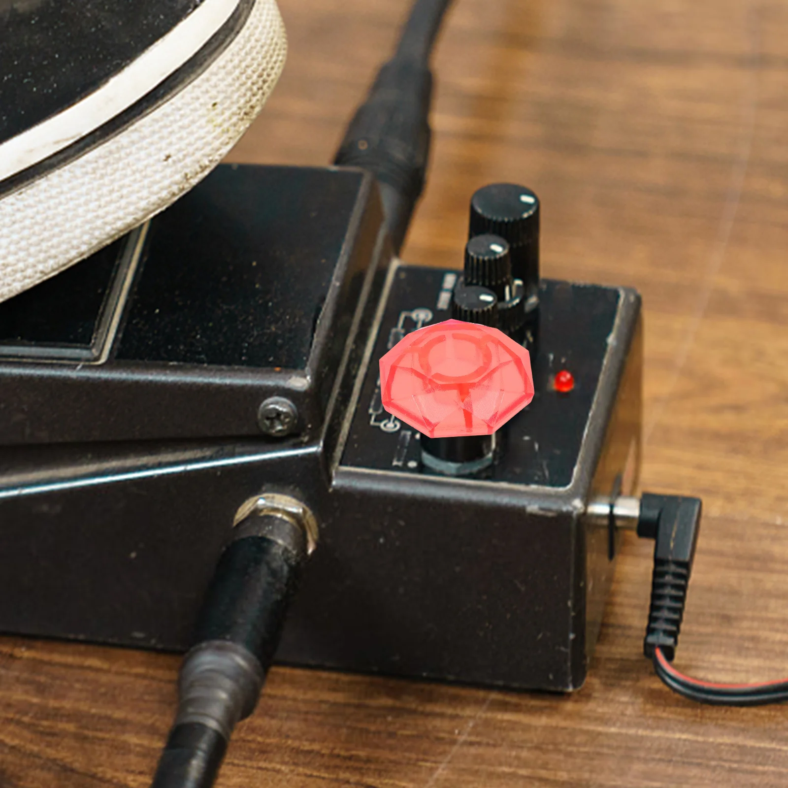 

6Pcs Guitar Pedal Caps Plastic Footswitch Protection Covers Comfortable Stable Fit for Electric Guitar Effect Pedals